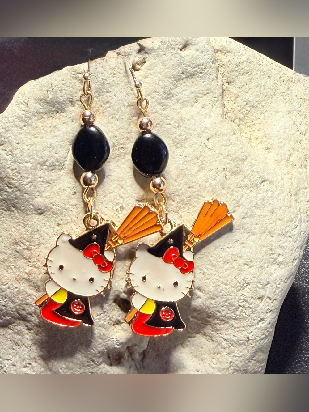 👻Hand Crafted👻Hello Kitty-Inspired Black & Red Witch Earrings